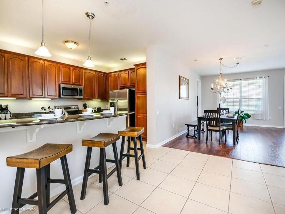 Vista Cay Jewel Luxury By Universal *